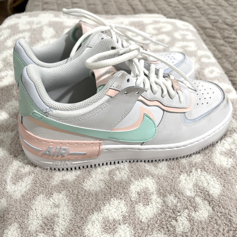 Women’s Nike Air Force 1’s size 8.5